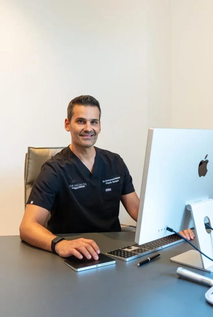 Dr. Nichlos, Facharzt für Plastische & Ästhetische Chirurgie